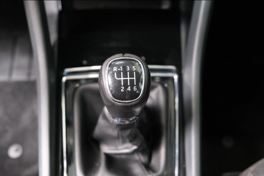 Škoda Karoq 1.0 TSI Style - Airco, Cruise, Navi, PDC, Carplay, Trekhaak.