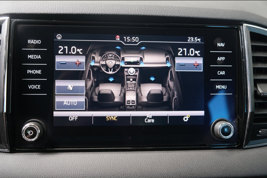 Škoda Karoq 1.0 TSI Style - Airco, Cruise, Navi, PDC, Carplay, Trekhaak.