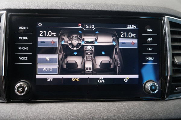 Škoda Karoq 1.0 TSI Style - Airco, Cruise, Navi, PDC, Carplay, Trekhaak.