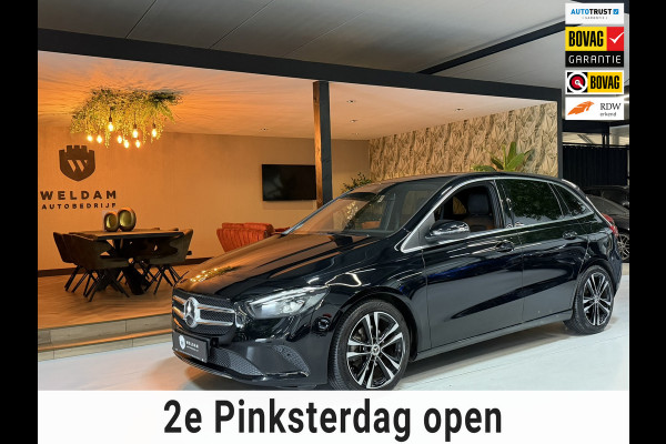 Mercedes-Benz B-Klasse 180 Business Solution AMG | CarPlay | Camera | Cruise | LED | Stoelverwarming | PDC | Dealer onderhouden