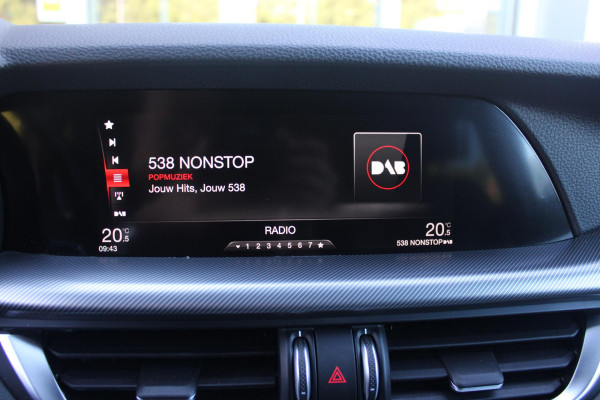 Alfa Romeo Stelvio 2.0 T 280PK Q4 AWD B-Tech | DRIVER ASSISTENCE PACK2: | ACHTERUITRIJCAMERA | PARKEERSENSOREN VOOR / ACHTER | DODEHOEKDETECTIE | DIMMENDE BINNENSPIEGEL | CONVENIENCE PACK: | KEYLESS ENTRY / START | WARMTE WERENDE VOORRUIT | ELEKTRSICHE STOELVERSTELLING MET GEHEUGEN | ELEKTRISCH VERWARMEDE VOORSTOELEN | ELEKTRISCH VERWARMBAAR STUURWIEL | LEDEREN BEKLEDING | RODE REMKLAUWEN | 19"INCH LICHTMETALEN VELGEN | BI-XENON KOPLAMPEN MET SPROEIINSTALATIE | ELEKTRISCHE ACHTERKLEP | NAVIGATIE | DAB+ RADIO | ADAPTIVE CRUISE CONTROL |