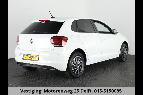 Volkswagen Polo TSI COMFORTLINE 95 PK GARANTIE TOT 2029* . NAVIGATIE . PARKEERSENSOREN VOOR  & ACHTER .