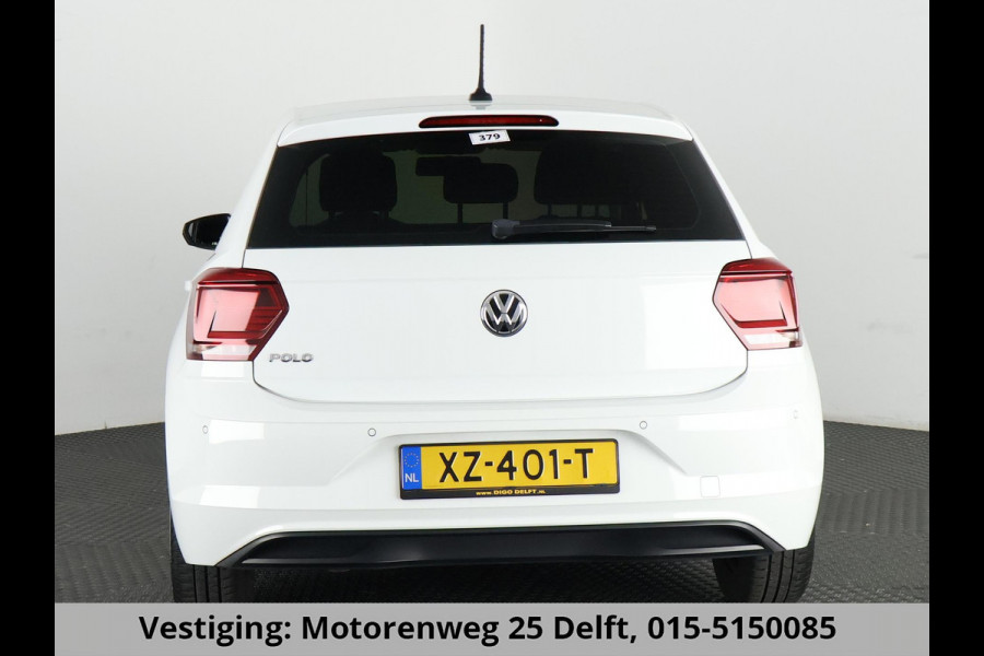 Volkswagen Polo TSI COMFORTLINE 95 PK GARANTIE TOT 2029* . NAVIGATIE . PARKEERSENSOREN VOOR  & ACHTER .