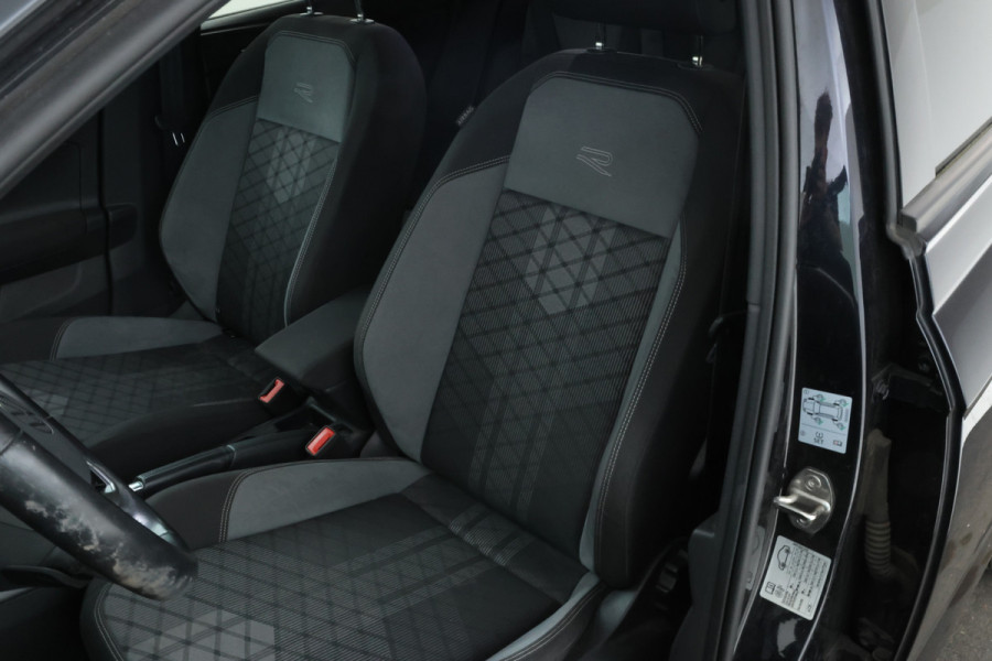 Volkswagen Taigo 1.0 TSI R-Line Business Automaat, Virtual cockpit, climate,