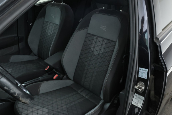 Volkswagen Taigo 1.0 TSI R-Line Business Automaat, Virtual cockpit, climate,
