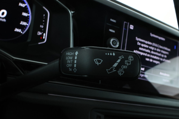 Volkswagen Taigo 1.0 TSI R-Line Business Automaat, Virtual cockpit, climate,