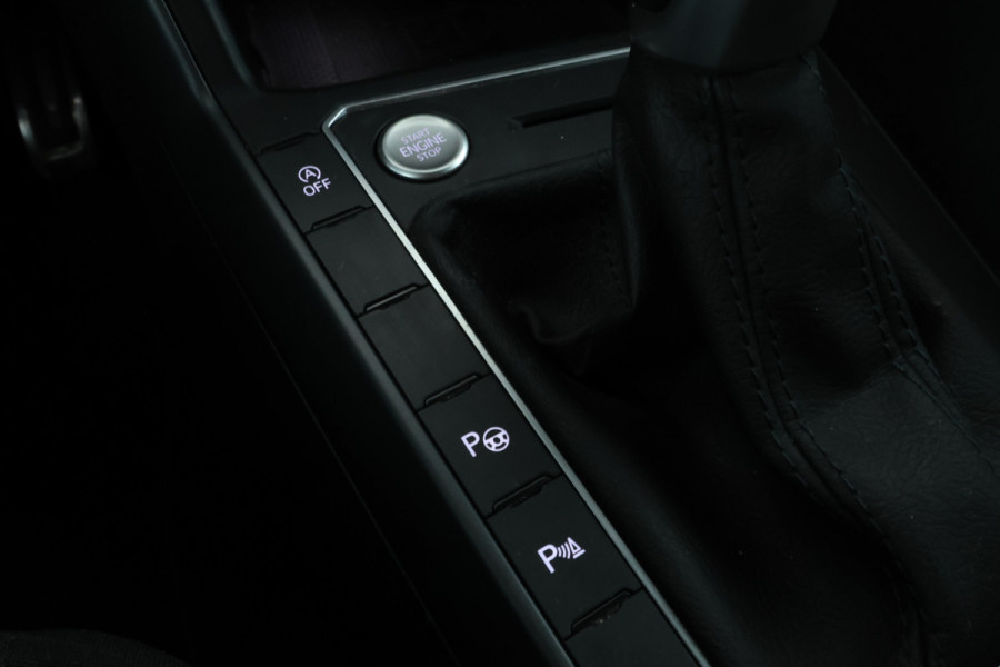 Volkswagen Taigo 1.0 TSI R-Line Business Automaat, Virtual cockpit, climate,