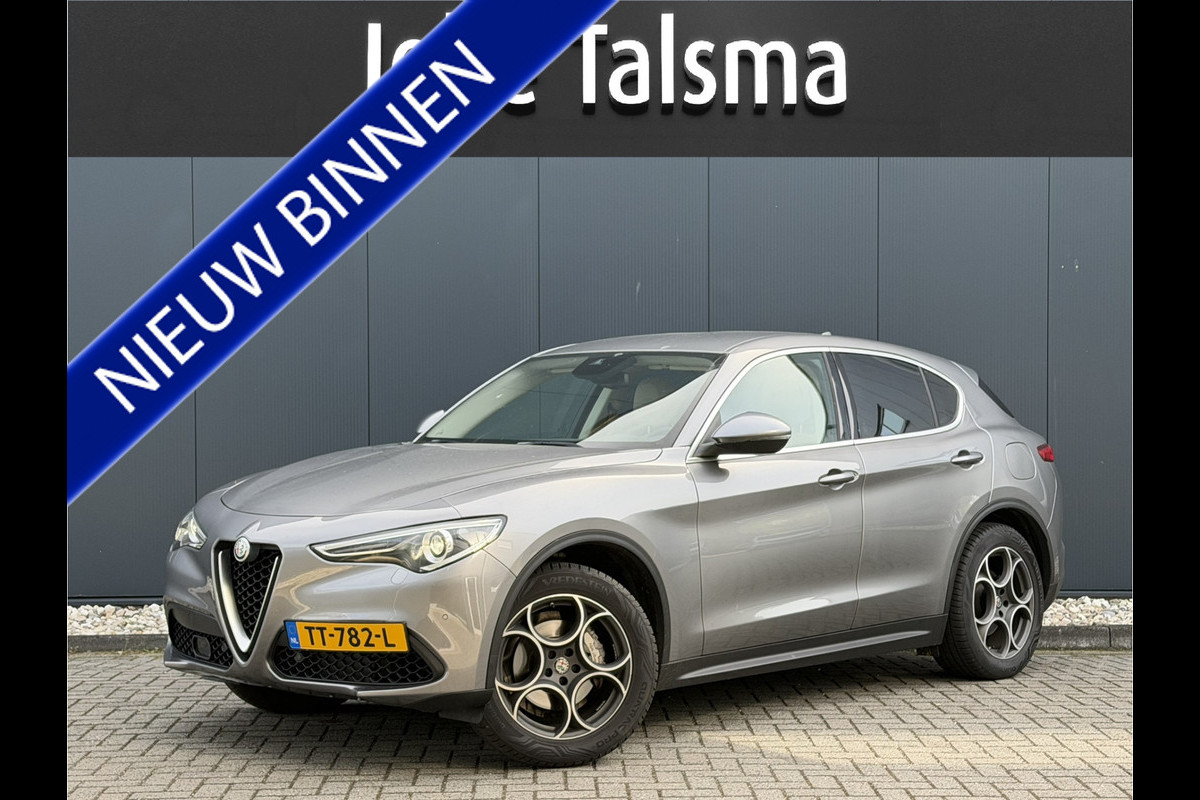 Alfa Romeo Stelvio 2.0 T AWD First Edition | Meer foto's volgen