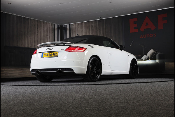 Audi TT Roadster 2.0 TFSI Quattro S Line / 230 PK / Virtual Cockpit / AUT / Navi / Camera / Ecc / Elek Pakket / Led / Pdc / 19 Inc