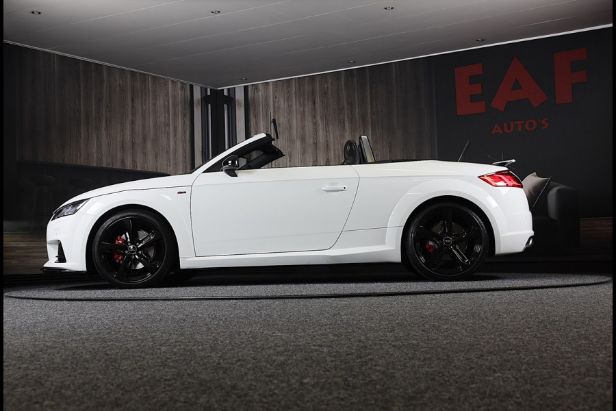Audi TT Roadster 2.0 TFSI Quattro S Line / 230 PK / Virtual Cockpit / AUT / Navi / Camera / Ecc / Elek Pakket / Led / Pdc / 19 Inc