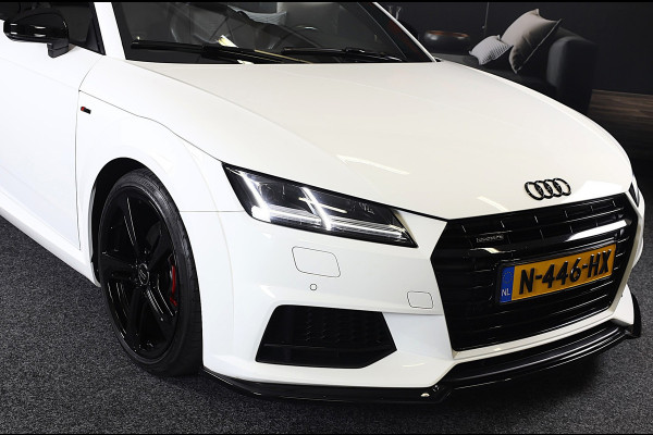 Audi TT Roadster 2.0 TFSI Quattro S Line / 230 PK / Virtual Cockpit / AUT / Navi / Camera / Ecc / Elek Pakket / Led / Pdc / 19 Inc