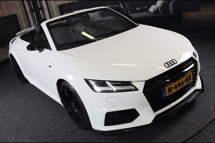 Audi TT Roadster 2.0 TFSI Quattro S Line / 230 PK / Virtual Cockpit / AUT / Navi / Camera / Ecc / Elek Pakket / Led / Pdc / 19 Inc