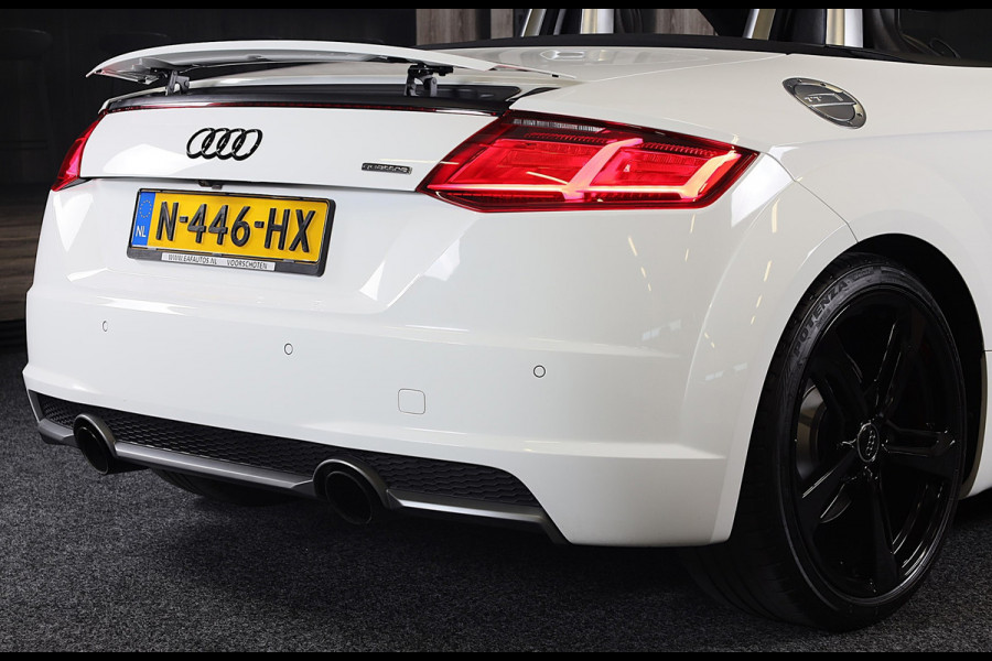 Audi TT Roadster 2.0 TFSI Quattro S Line / 230 PK / Virtual Cockpit / AUT / Navi / Camera / Ecc / Elek Pakket / Led / Pdc / 19 Inc