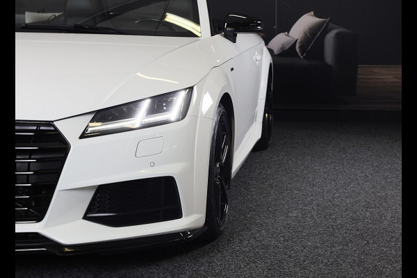 Audi TT Roadster 2.0 TFSI Quattro S Line / 230 PK / Virtual Cockpit / AUT / Navi / Camera / Ecc / Elek Pakket / Led / Pdc / 19 Inc
