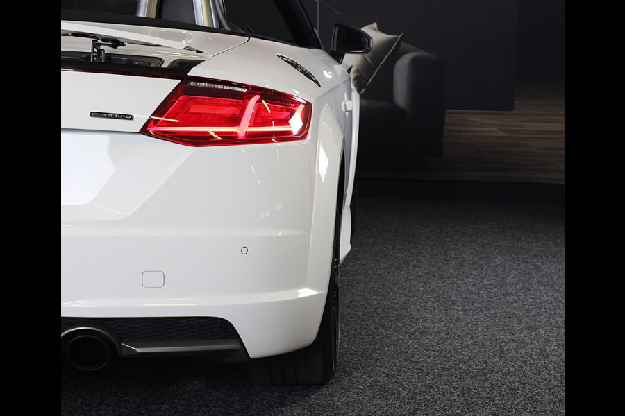 Audi TT Roadster 2.0 TFSI Quattro S Line / 230 PK / Virtual Cockpit / AUT / Navi / Camera / Ecc / Elek Pakket / Led / Pdc / 19 Inc