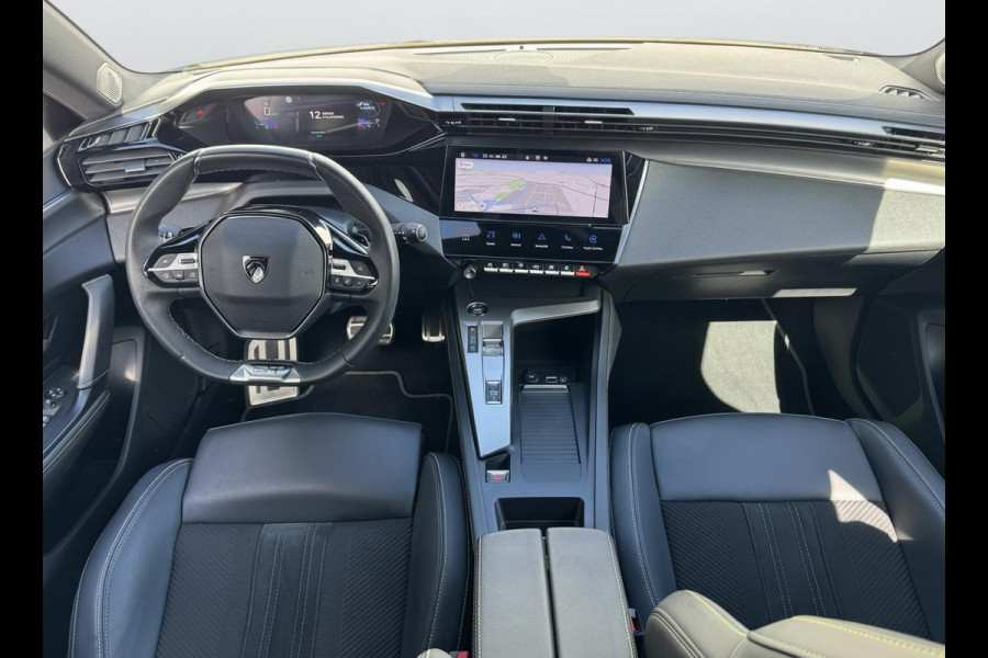 Peugeot 308 1.6 Plug-in Hybrid 225 GT | Massage | Stoelverw. | Rijklaar geleverd incl 12 maanden BOVAG garantie!