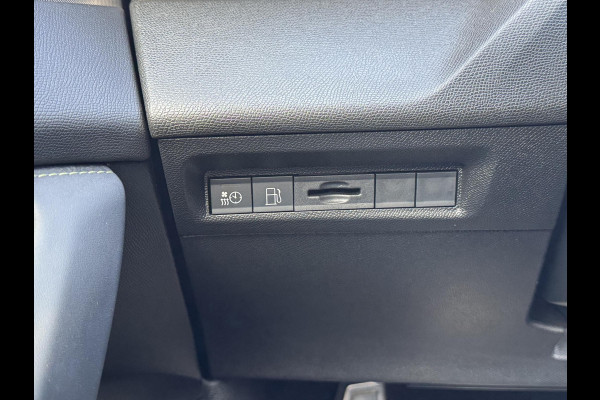 Peugeot 308 1.6 Plug-in Hybrid 225 GT | Massage | Stoelverw. | Rijklaar geleverd incl 12 maanden BOVAG garantie!