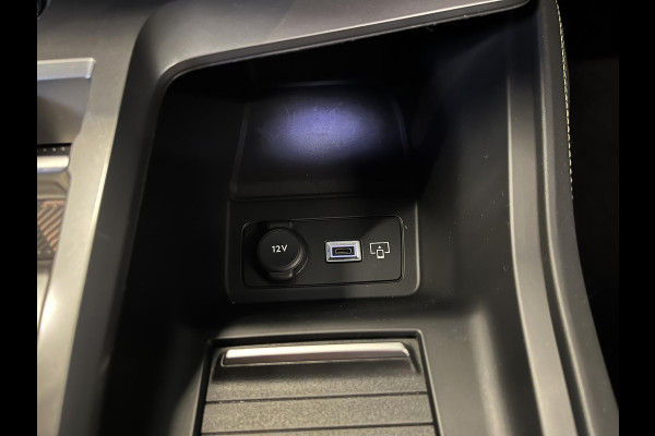 Peugeot 308 1.6 Plug-in Hybrid 225 GT | Massage | Stoelverw. | Rijklaar geleverd incl 12 maanden BOVAG garantie!