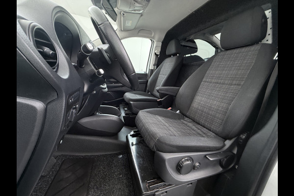 Mercedes-Benz Vito 114CDI 136pk AUT-7 L2 Lang Trekhaak Euro-6 Airco Cruise Control Bluetooth Lane Asist Pdc Betonplex Vloer Wandbetimmering Kast inbouw Achter+Geblindeerde-Raam Schuifdeur 1e Eigenaar 2.000KG Trekgewicht Nette Bus!