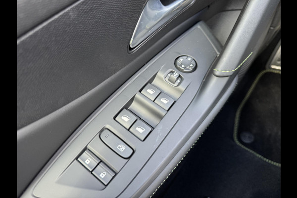 Peugeot e-408 GT Avantage 58 kWh | Warmtepomp | Pano | Massage | Stoelverw | 360 camera
