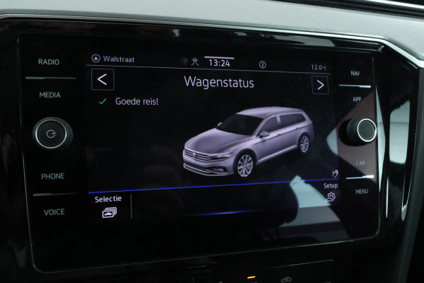 Volkswagen Passat Variant 1.6 TDI Elegance Business R Automaat, Navigatie, Apple carplay, Climate,