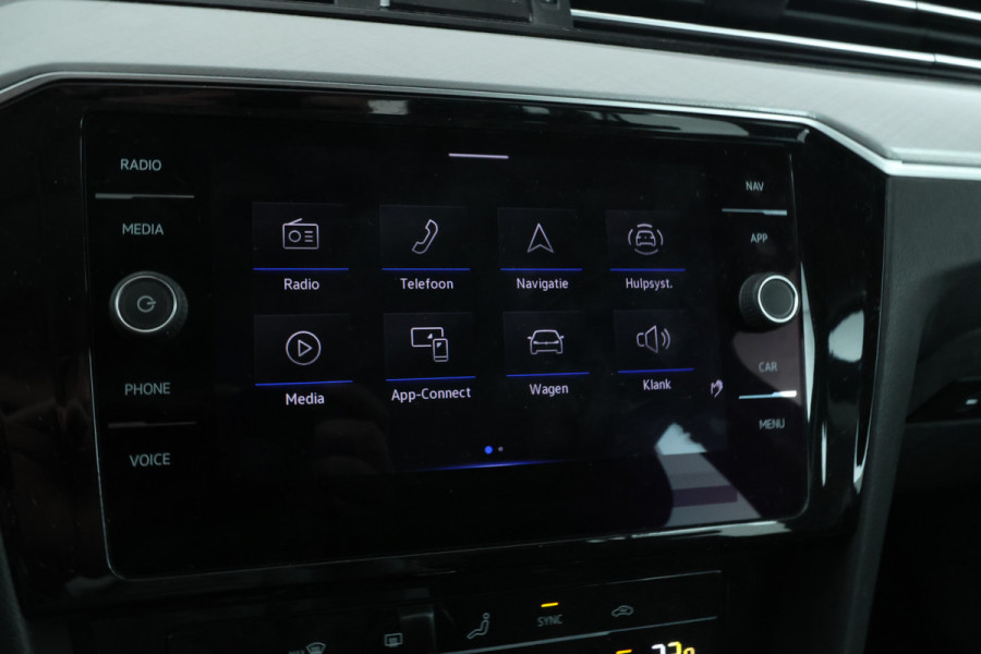 Volkswagen Passat Variant 1.6 TDI Elegance Business R Automaat, Navigatie, Apple carplay, Climate,