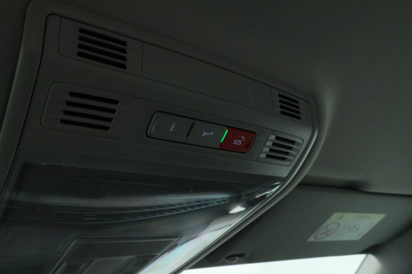 Volkswagen Passat Variant 1.6 TDI Elegance Business R Automaat, Navigatie, Apple carplay, Climate,