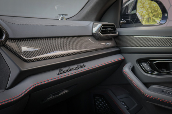 Lamborghini Urus 4.0 V8 Hybrid SE | ACC | MASSAGE | STOELVERWARMING & VERKOELING | B&O 3D | TREKHAAK | HEAD UP | 360 CAMERA |