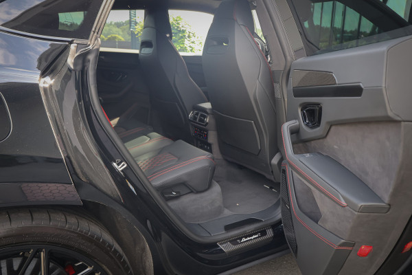 Lamborghini Urus 4.0 V8 Hybrid SE | ACC | MASSAGE | STOELVERWARMING & VERKOELING | B&O 3D | TREKHAAK | HEAD UP | 360 CAMERA |
