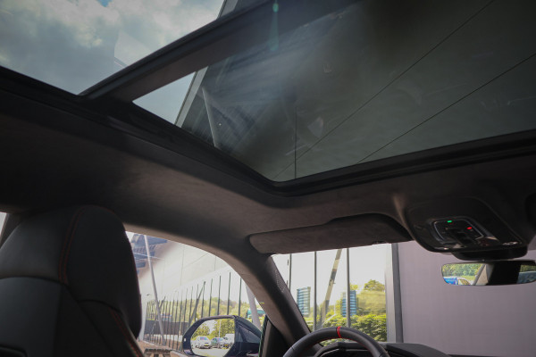 Lamborghini Urus 4.0 V8 Hybrid SE | ACC | MASSAGE | STOELVERWARMING & VERKOELING | B&O 3D | TREKHAAK | HEAD UP | 360 CAMERA |