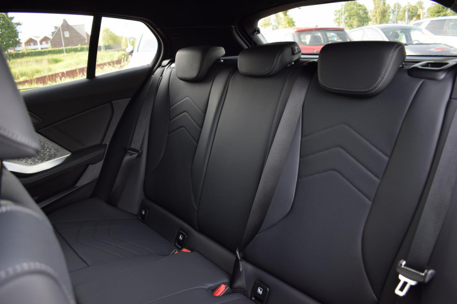 BMW 1-serie 120 | M-Sport | Sportstoelen | CarPlay | Stoelverwarming