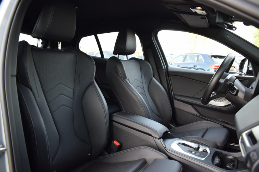 BMW 1-serie 120 | M-Sport | Sportstoelen | CarPlay | Stoelverwarming