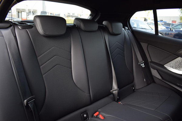 BMW 1-serie 120 | M-Sport | Sportstoelen | CarPlay | Stoelverwarming