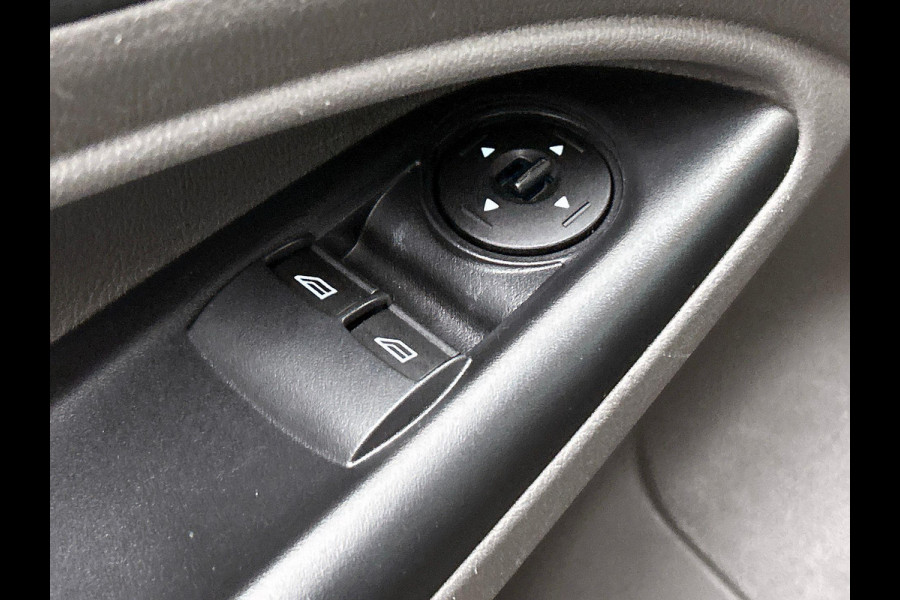 Ford Transit Connect 1.5 EcoBlue L2 Trend 3-zits Airco Navigatie Parkeersensoren Camera Cruise Control LM Velgen