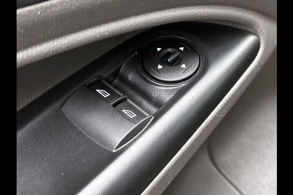 Ford Transit Connect 1.5 EcoBlue L2 Trend 3-zits Airco Navigatie Parkeersensoren Camera Cruise Control LM Velgen