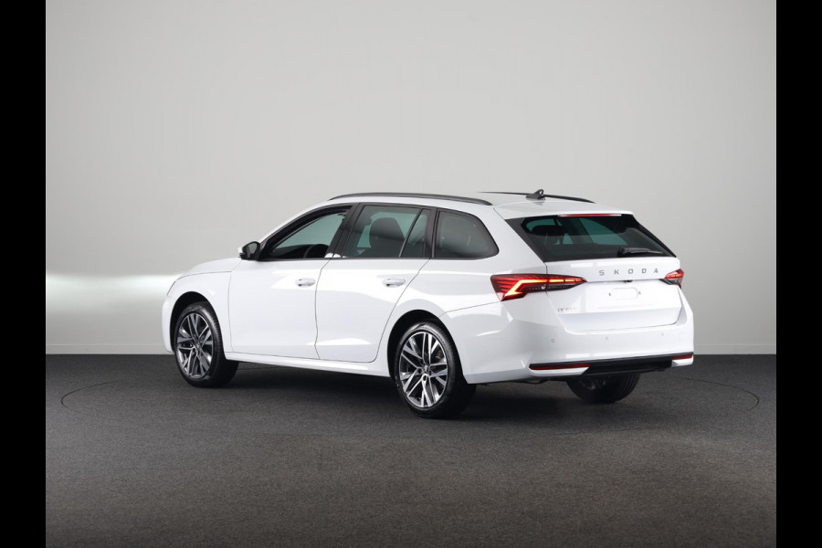 Škoda Octavia Combi Business Edition Plus m-HEV 1.5 TSI 115 pk 7 versn. DSG | Winter pakket | Lichtmetalen velgen 18 inch Lerna Antraciet