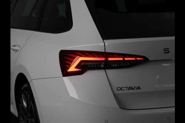 Škoda Octavia Combi Business Edition Plus m-HEV 1.5 TSI 115 pk 7 versn. DSG | Winter pakket | Lichtmetalen velgen 18 inch Lerna Antraciet