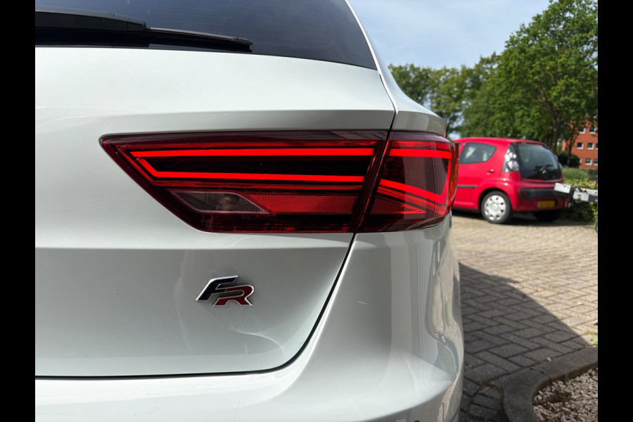 Seat Leon ST 1.5TSI FR Business Intense PANO/VIRTUAL COCKPIT