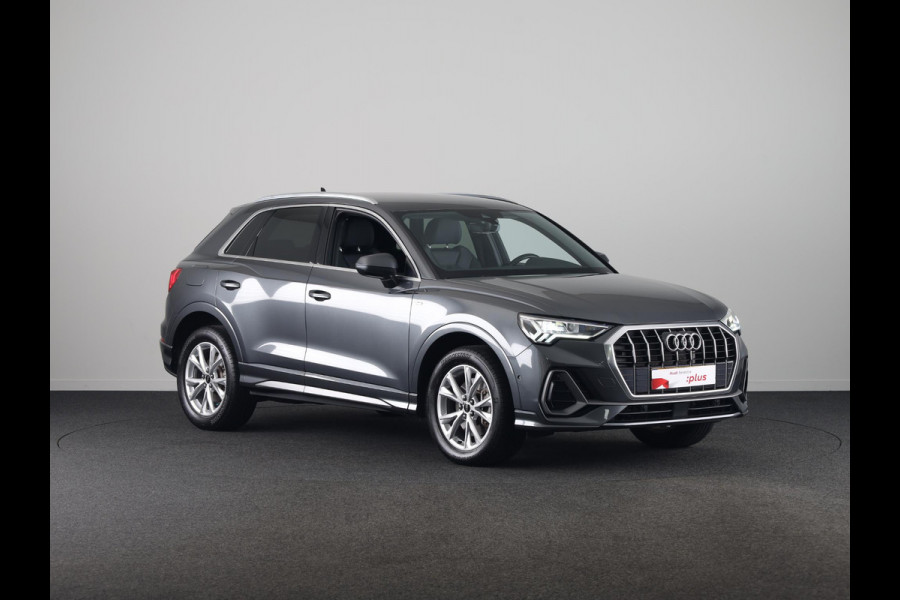 Audi Q3 45 TFSI e S edition 245pk | Navigatie | Keyless entry | Parkeercamera |  S-line interieur | Stoelverwarming | Verlengde garantie
