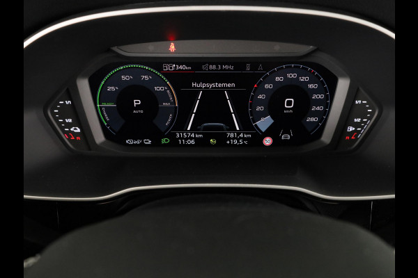 Audi Q3 45 TFSI e S edition 245pk | Navigatie | Keyless entry | Parkeercamera |  S-line interieur | Stoelverwarming | Verlengde garantie