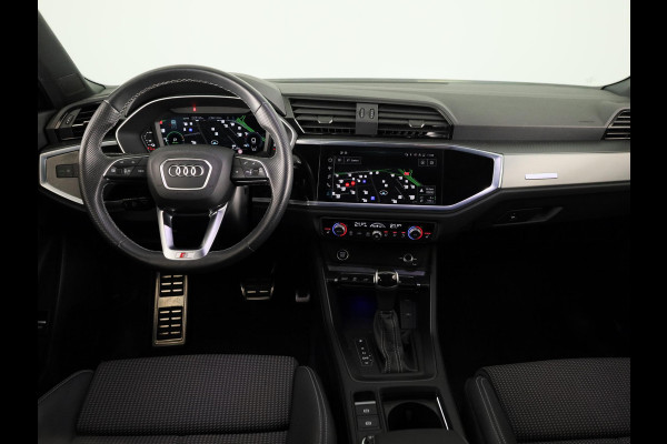 Audi Q3 45 TFSI e S edition 245pk | Navigatie | Keyless entry | Parkeercamera |  S-line interieur | Stoelverwarming | Verlengde garantie