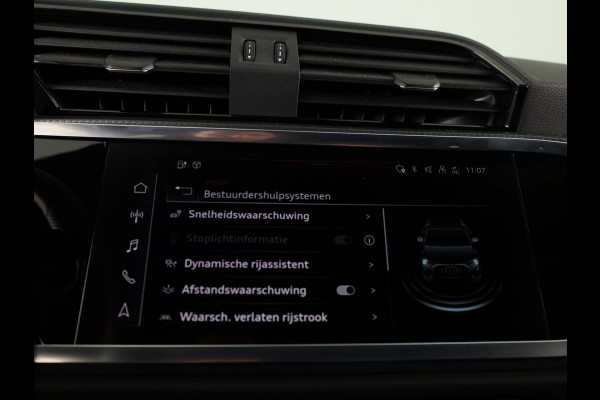 Audi Q3 45 TFSI e S edition 245pk | Navigatie | Keyless entry | Parkeercamera |  S-line interieur | Stoelverwarming | Verlengde garantie