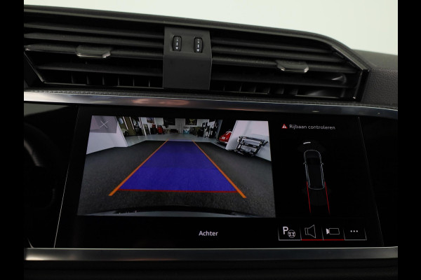 Audi Q3 45 TFSI e S edition 245pk | Navigatie | Keyless entry | Parkeercamera |  S-line interieur | Stoelverwarming | Verlengde garantie