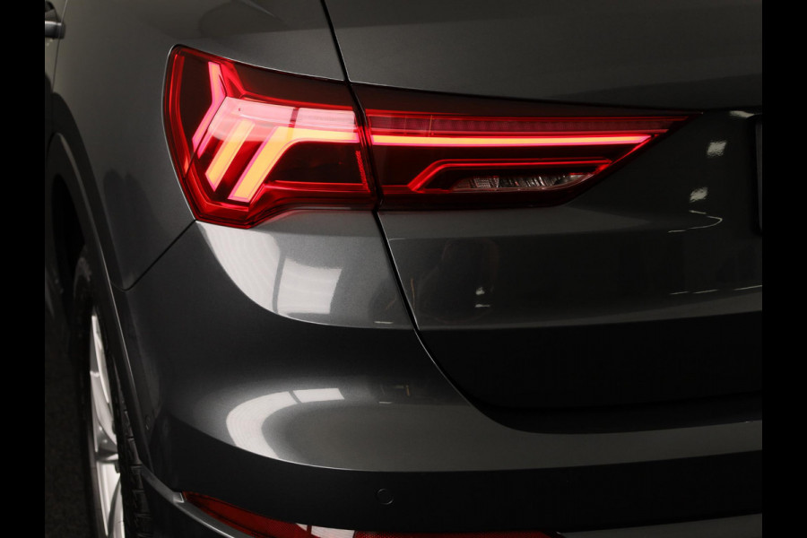Audi Q3 45 TFSI e S edition 245pk | Navigatie | Keyless entry | Parkeercamera |  S-line interieur | Stoelverwarming | Verlengde garantie