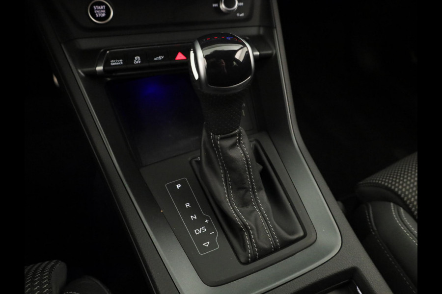 Audi Q3 45 TFSI e S edition 245pk | Navigatie | Keyless entry | Parkeercamera |  S-line interieur | Stoelverwarming | Verlengde garantie