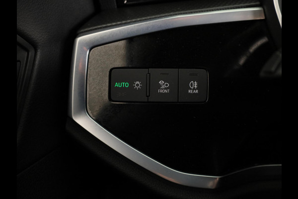 Audi Q3 45 TFSI e S edition 245pk | Navigatie | Keyless entry | Parkeercamera |  S-line interieur | Stoelverwarming | Verlengde garantie