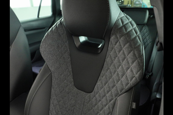 Škoda Octavia Combi Sportline Business m-HEV 1.5 TSI 150 pk DSG-7 | Navigatie pakket | Trekhaak wegklapbaar