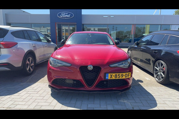Alfa Romeo Giulia 2.0T 200pk | Trekhaak | 1.600kg Trekgewicht | Navigatie