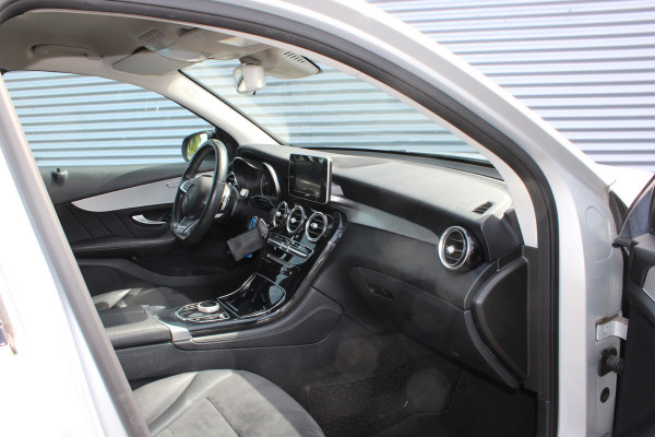 Mercedes-Benz GLC 250 4MATIC Business Solution AMG night pakket