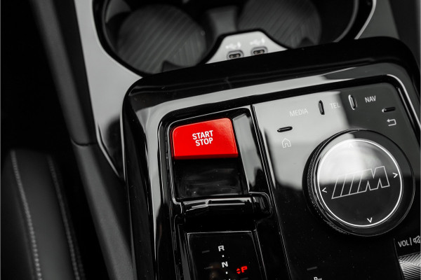 BMW 5 Serie Touring M5 CoPilot Iconic Glow B&W Frozen Black Trekhaak